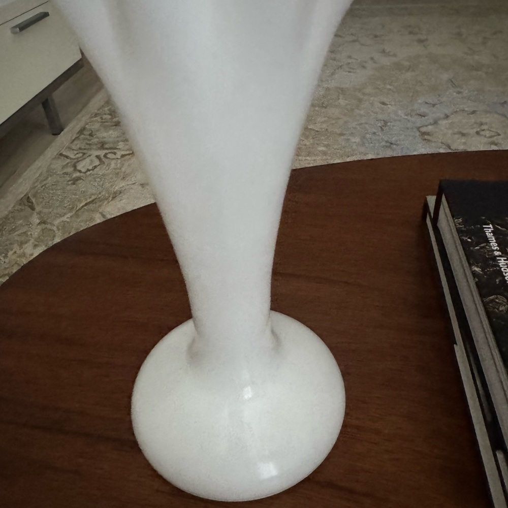 Vintage "Large" Fenton Silvercrest Petticoat Fan Vase 13" tall - Picture 8 of 13